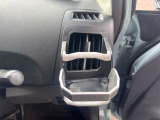 運転席側ドリンクホルダー