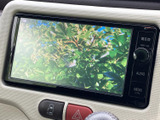 停車時に映像を楽しめるTV機能を搭載。お子様の強い味方で、移動時間を快適にします。