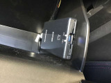 ETC車載機が収納されています。