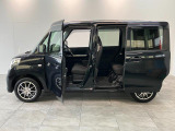 お客様にぴったりなおクルマをお選びいただけますように様々な展示車をご用意致しております!ダイハツの軽自動車だけではなく、他メーカー車やコンパクトカー・ミニバンなども数多く取り揃えております!
