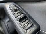 ☆クルマ買ったらエンジンオイル無料のテクノオートリアルです。納車時より走行距離4000キロ又は6ヶ月に一回のペースでご来店していただければ、エンジンオイル交換が無料です!工賃・オイル代金が0円!