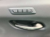 運転席メモリー機能付きパワーシート