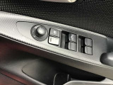 パワーウインド・電動格納付きドアミラースイッチは、運転席ドアに集中☆