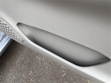 届出済 未使用車は新車の香りがします!中古車のようにタバコ臭い心配がありません。