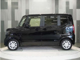 整備代金を車両本体価格に含んでおります。法定点検整備または定期点検を実施し、点検記録簿を発行致します。