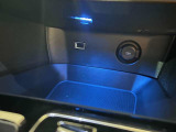 外装は専任スタッフによる真心込めたワックス磨きを実施しております。内装もクリーニングを実施させていただいております。質の良さをご体感くださいませ。