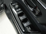◆パワーウィンドウスイッチ◆運転席から全席の窓の開閉操作を行うことが出来いつでも換気ができます!