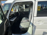 大事な人を乗せることが多い助手席です!安全運転を心がけましょう。