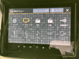 多彩なメディアに対応し、お好みの音楽や映像を大画面で楽しめます。ドライブの時間を、より豊かに彩るエンターテイメント空間を提供します。