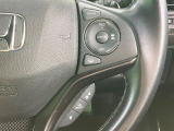 【ホンダセンシング】走行中に前方の車両等を認識し、衝突しそうな時は警報とブレーキで衝突回避と被害軽減をアシスト。より安全にドライブをお楽しみいただけます。