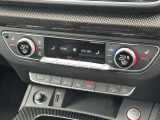 Audiの洗練されたデザインは、シンプルでありながらエレガントで時代をこえた美しさがあります。また、高性能なエンジンと優れたハンドリングにより、走行性能が非常に高いブランドとなっております。