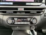 運転席・助手席はシートヒーターを完備しております。