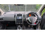 内装もきれいです。こちらも掃除をしておりますが納車前には再度掃除を行います。