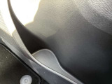 運転席、助手席のドアにもドリンクホルダーがございます(^O^)