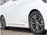 自社で車検を行う事が出来る検査ラインも完備しており、リバーサイド内で車検と法定点検・整備が完結します。