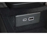 お車の楽しい情報や新着入庫車両、スタッフブログやフェイスブックなどもHPからお楽しみ頂けます。vipauto.co.jp  TEL0438-62-8345
