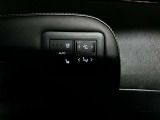 後席シートにはヒーター等の機能が装備されてます。