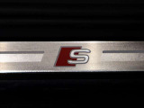 ドアシルトリムSロゴ
