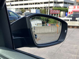 内外装のリフレッシュ:&rdquo;Das WeltAuto&rdquo;独自の項目チェックリストに基づき、入念に車両チェックとクリーニングを実施。美しく高品質な車をご提供します。