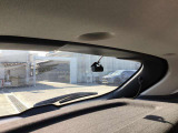 リアにもドライブレコーダーが装備されておりますのであおり運転など万が一の際も安心です。