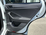 点検整備ご納車前にCertified Pre-Owned独自の「点検チェック項目シート」により、部品や機能に関する全71項目もの厳しいチェックを実施します。