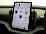 直感的な構成により、必要なときに運転の邪魔をすることなく、適切なサポート情報およびエンターテイメントを提供することができます。