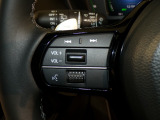【ステアリングリモコン】ステアリングにオーディオ調節可能なスイッチが装備されていますので運転中でも視線をそらさずにオーディオの調節が可能です!
