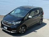 中古車だからこそボディーコーティングをお勧めしております。専門のスタッフが下地処理からコートの施工まで仕上げさせていただきます。車の外観を美しくするだけでなく汚れも付きにくくなります。