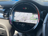 BMW/MINIを熟知したメカニックによる100項目の点検・整備を行います。不具合箇所、交換時期に達している部品に関しましては、全て当社負担で交換してからのご納車となります。
