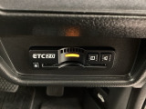 ETCが付いてます。ETC搭載車しか通過できないスマートICが利用できるようになりますよ!現在スマートICの設置箇所も増えてきているので、高速道路利用の幅が広がりますね☆