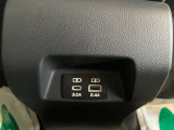 後部座席もUSB電源付★