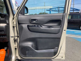 運転席ドア内側です
