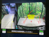 【サイド&バックカメラ】停車・駐車時に死角になりがちな運転席から見えづらいサイドとリアの障害物を確認できます!雨天時や夜間などは特に活躍してくれるアイテムです。