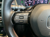 【ステアリングリモコン】手元でオーディオ操作ができ、運転中もスムーズに操作できます。
