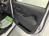 より多くの一般の方へ車を届けれればと思っておりますので同業者様への販売は極力控えさせて頂いております。ご了承下さい。