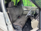 運転席シート廻りは使用感も少なく、良好な状態となっています。丁寧に使われていたことがよくわかりますね。