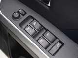 ◆パワーウィンドウスイッチ◆運転席から全席の窓の開閉操作を行うことが出来いつでも換気ができます!