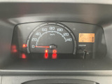 必要な情報を一目で確認できる、シンプルなメーターデザイン。安全運転をサポートします。