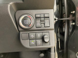 電動スライドドアで乗る人すべてがストレスなく快適にドアの開け閉めが行えます。