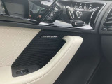 メリディアンサウンドが車内空間を快適に演出してくれます。