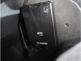 【ETC】高速道路の料金所をストレスなく通過。話題のスポットやサービスエリアに多い「スマートIC」利用時は必須のアイテムです。