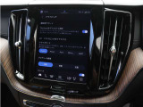 プラグインハイブリッドシステムは、各ドライブモードに応じて電気モーターとガソリンエンジンを協調制御します。