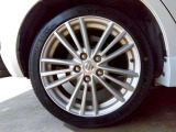 195/45R17ノーマルタイヤ装着車♪各種アルミホイールや、スタッドレスタイヤも取扱いしております。是非ご相談ください♪