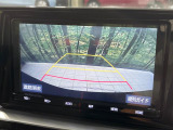 【バックカメラ】駐車時に後方がリアルタイム映像で確認できます。大型商業施設や立体駐車場での駐車時や、夜間のバック時に大活躍!運転スキルに関わらず、今や必須となった装備のひとつです!