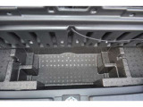 ☆トランクにも収納スペースがついておりアウトドアで使う物などを入れることができ大変便利です!