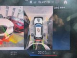 高画質の全方位カメラとなります。コーナーセンサー状況と並行して確認できます。