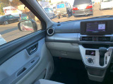 ☆内外装クリーニング☆車の隅々まで徹底的にクリーニングを行っておりますので内外装ともに綺麗な状態でご納車いたします!
