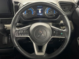【ステアリングスイッチ】運転中、前方から目線をそらすことなく、オーディオ等の操作が可能な便利機能!安心&快適なドライブを演出してくれます♪