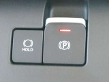 電動パーキングブレーキ搭載のお車です。