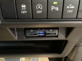 ビルトインタイプの【ETC】で見た目もスッキリ。高速道路の利用にとても便利です。